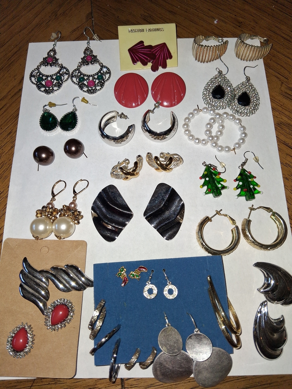 Vintage Costume Earring Lot 20+ Pairs Pierced Retro 80s 90s Boho Statement Stud